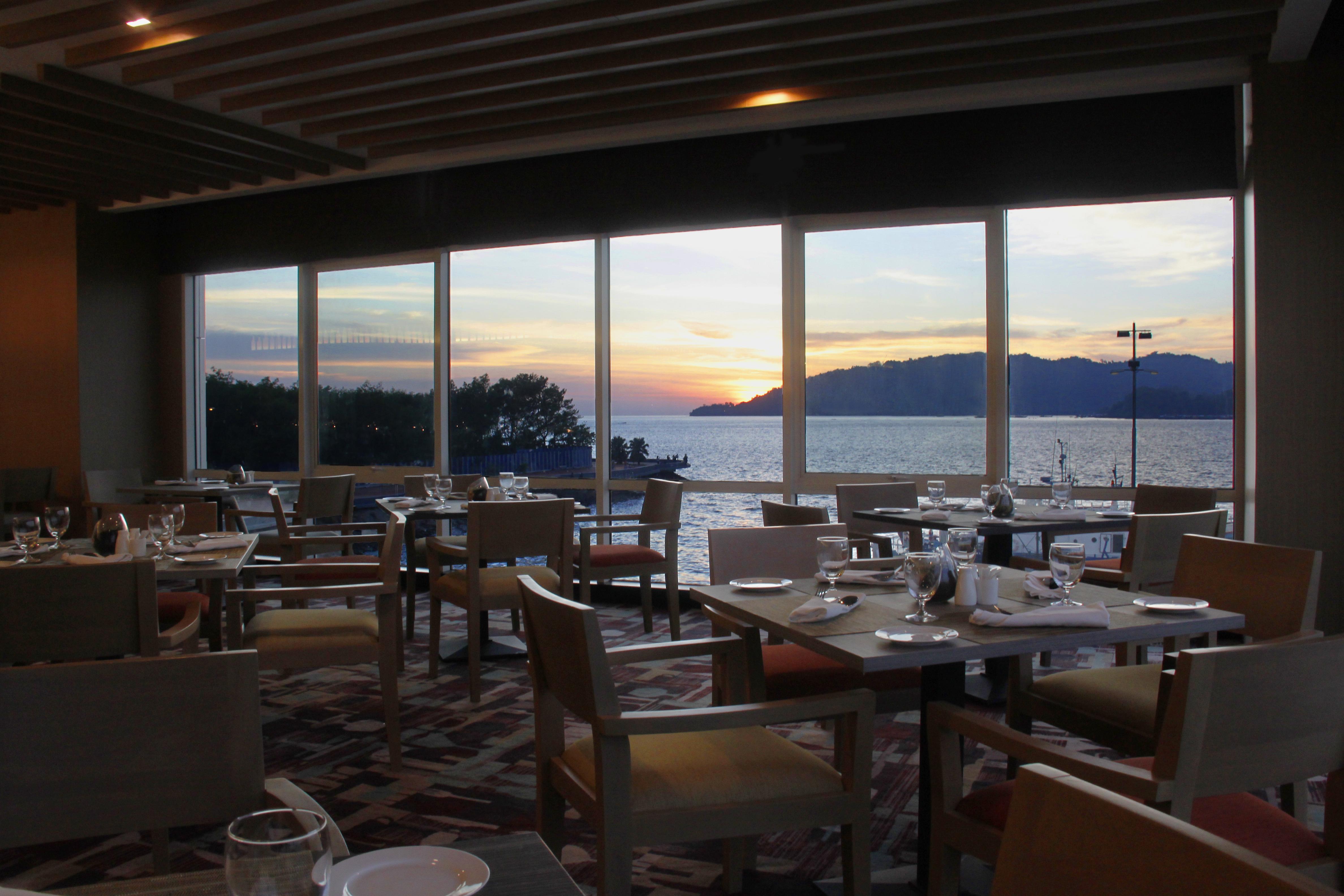 Grandis Hotels And Resorts Kota Kinabalu Exterior foto