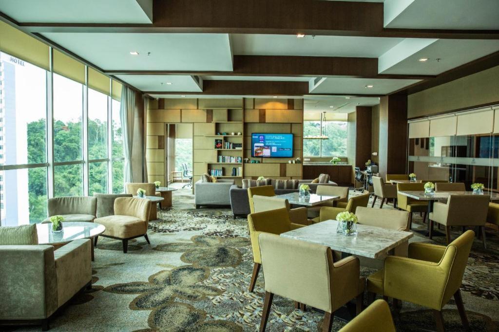 Grandis Hotels And Resorts Kota Kinabalu Exterior foto